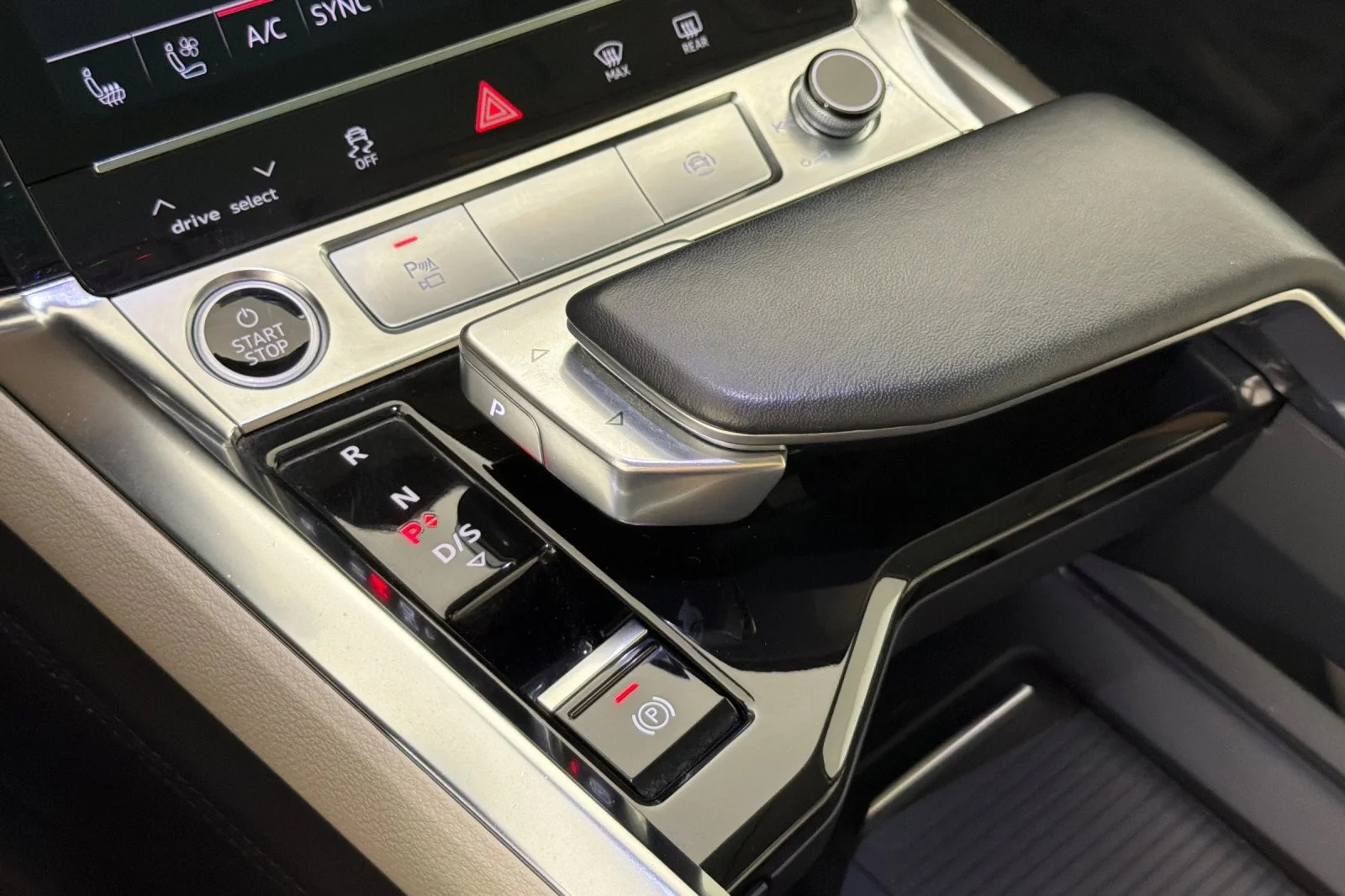 Used 2024 Glacier White Metallic Audi Premium Plus quattro image 21