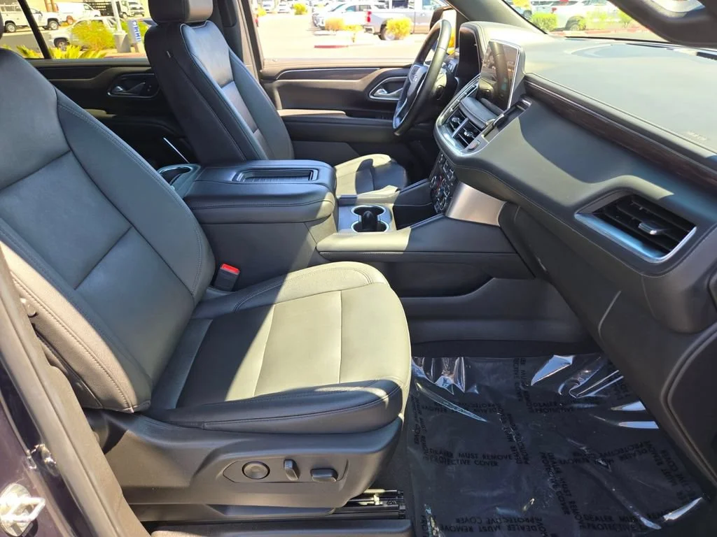 Used 2024 Midnight Blue Metallic Chevrolet LT image 17