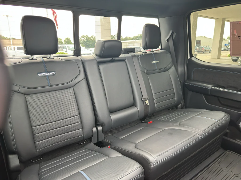 Used 2026 Glacier Gray Metallic Tri-Coat Ford Platinum image 32