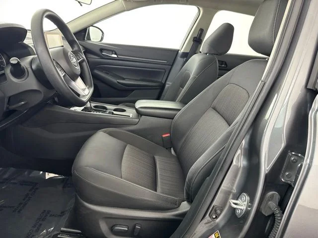 Used 2025 Gray Nissan 2.5 SV image 23