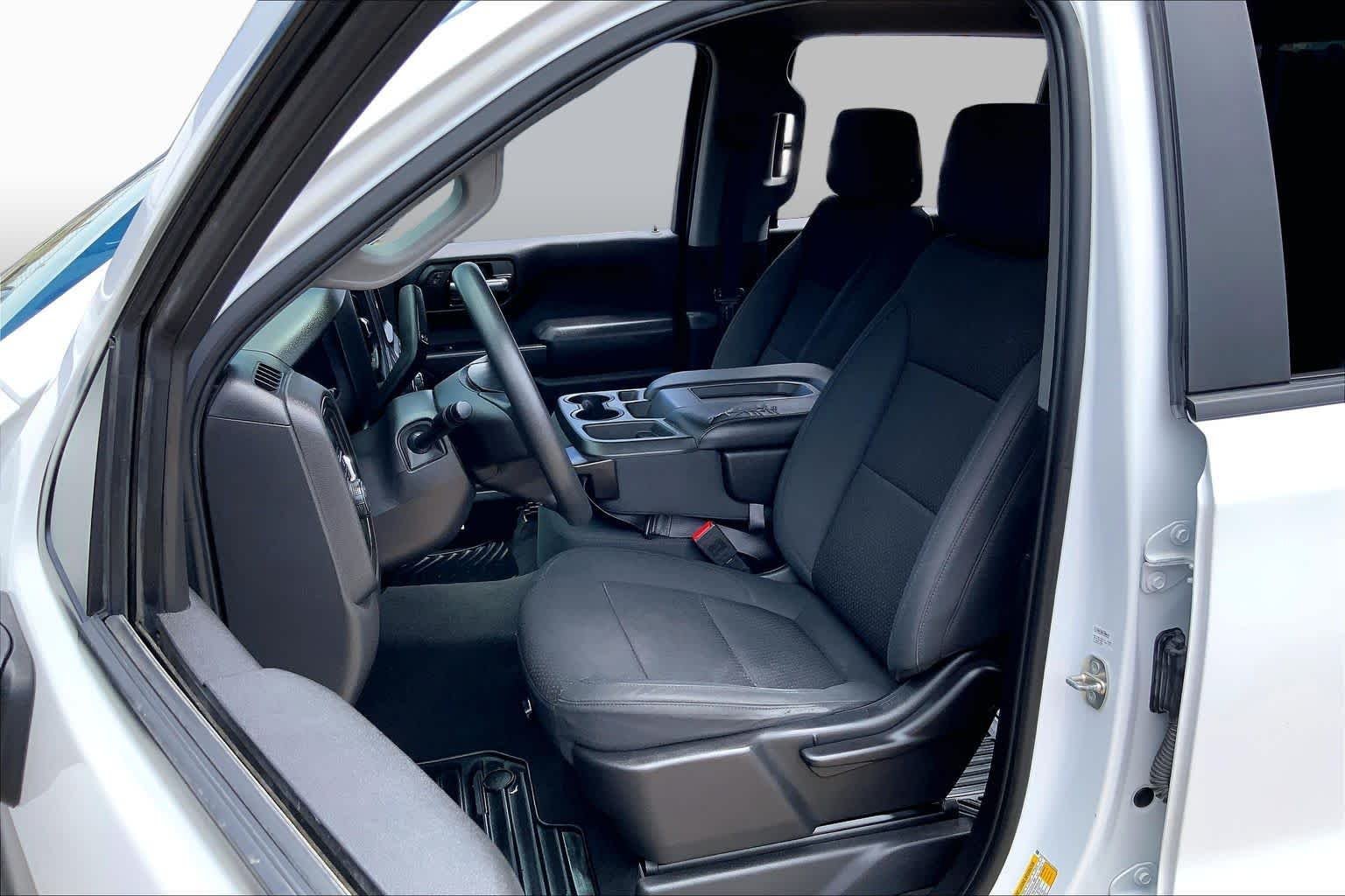 Used 2020 Summit White Chevrolet Custom image 7