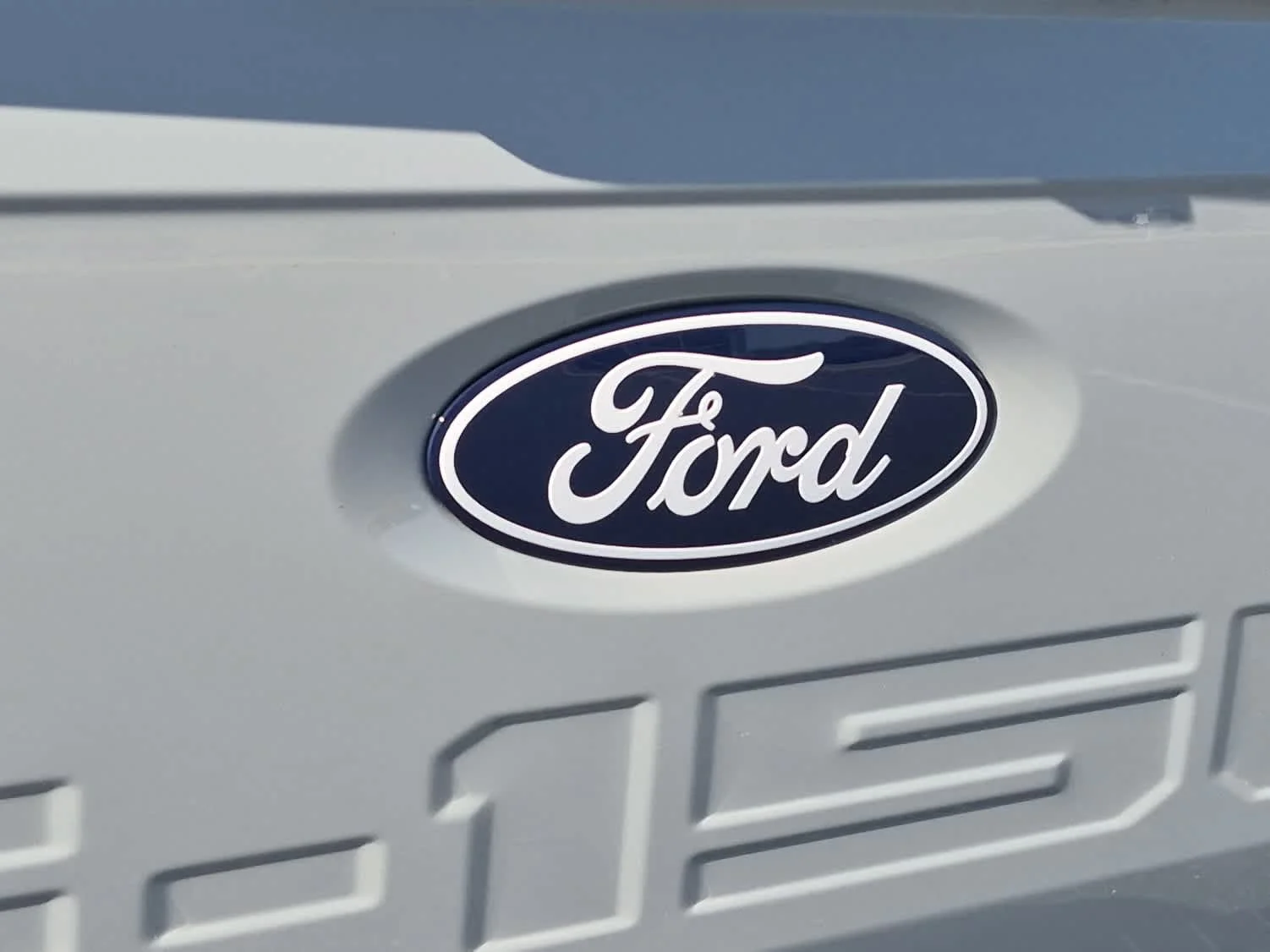 Certified Used 2024 Avalanche Ford STX image 18