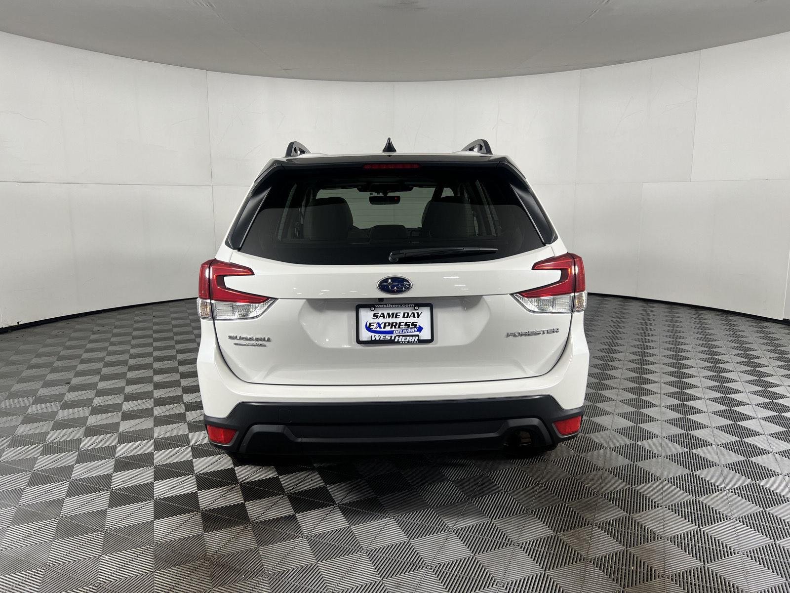Used 2024 Crystal White Pearl Subaru Premium image 24