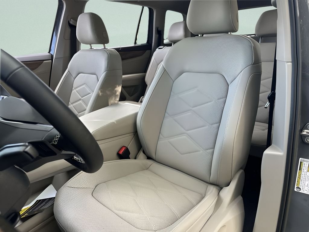 2026 Volkswagen Atlas SE w/Tech - Photo 11