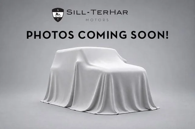 Used 2023 Red Volvo Ultimate image 1