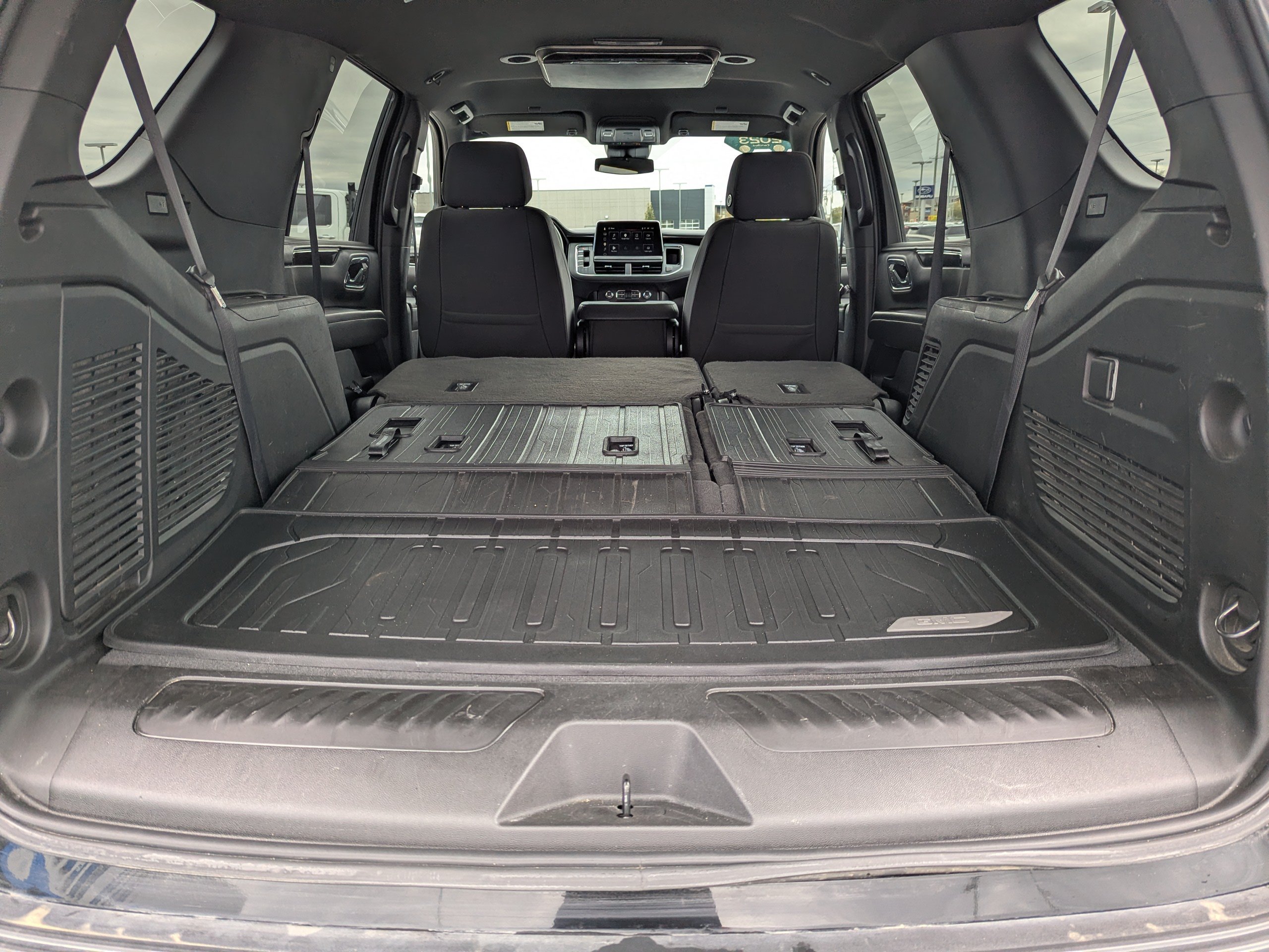 2023 GMC Yukon SLE - Photo 39