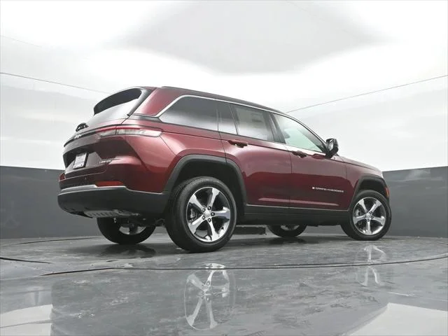 New 2026 Velvet Red Pearl-Coat Exterior Paint Jeep Limited image 34