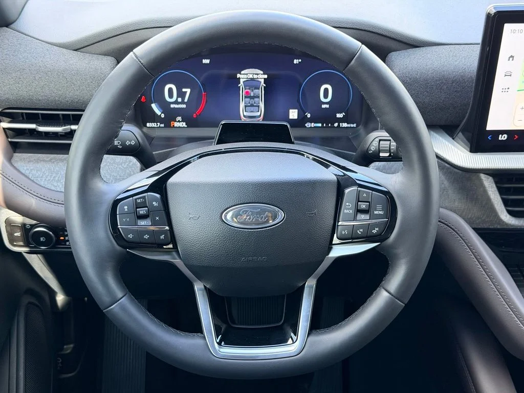 Used 2025 White Ford Platinum image 18