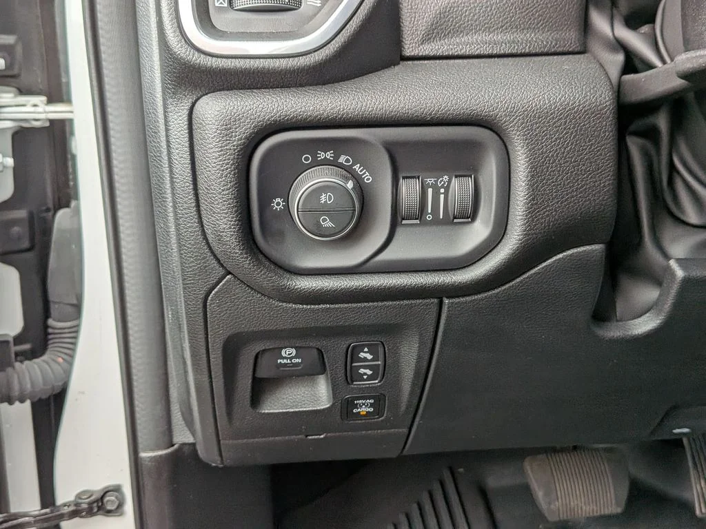 Used 2023 White Ram Laramie image 13