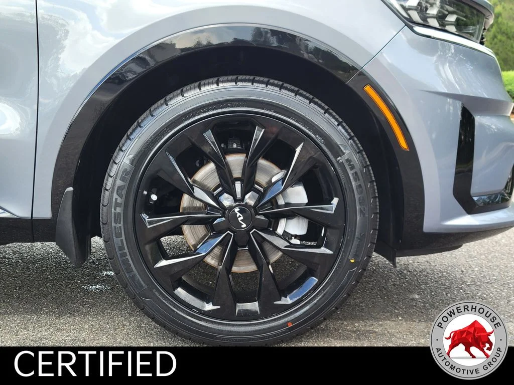 Used 2023 Silver Kia SX image 11