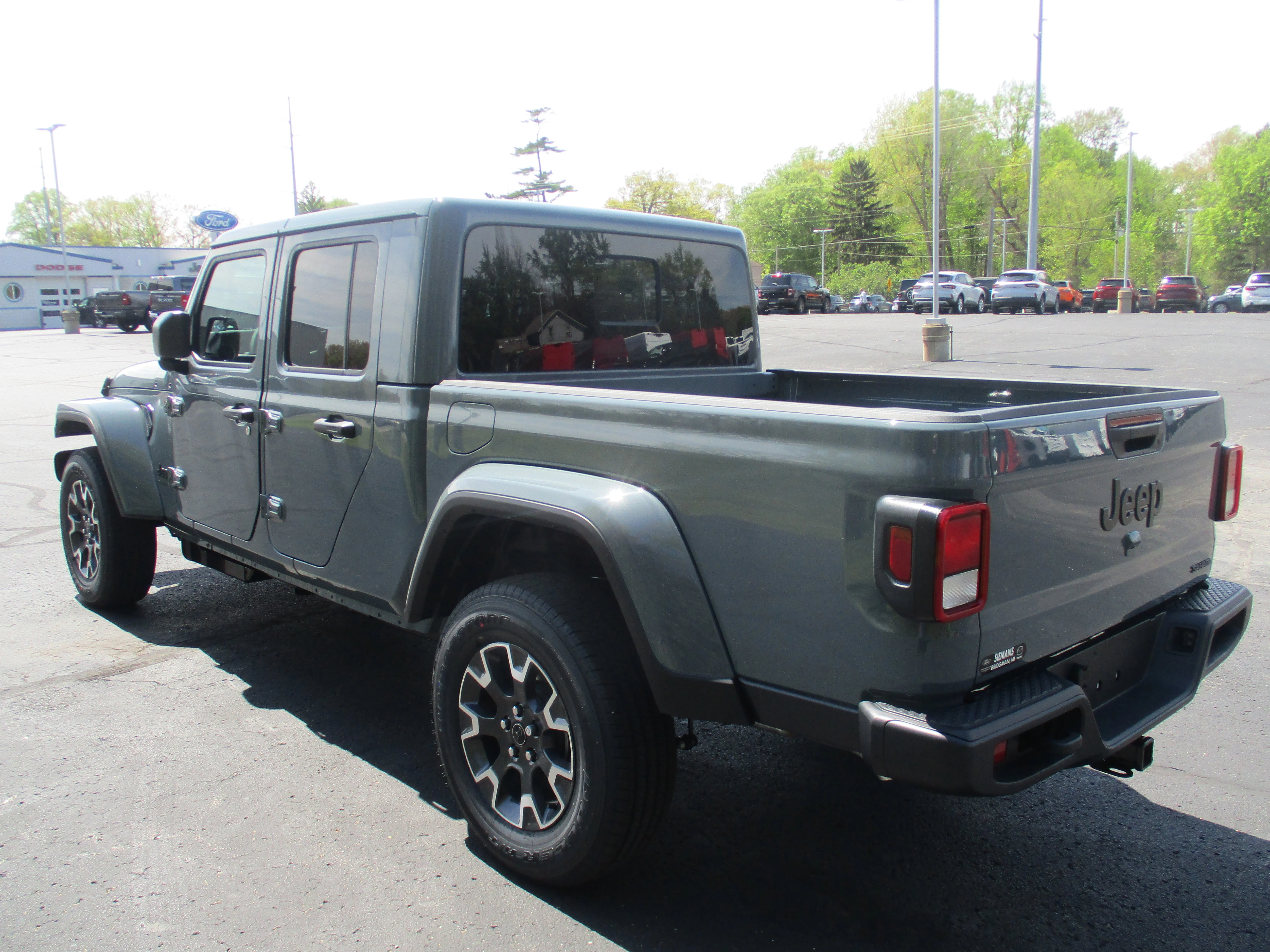 New 2026 Anvil Clear-Coat Exterior Paint Jeep Sahara image 31