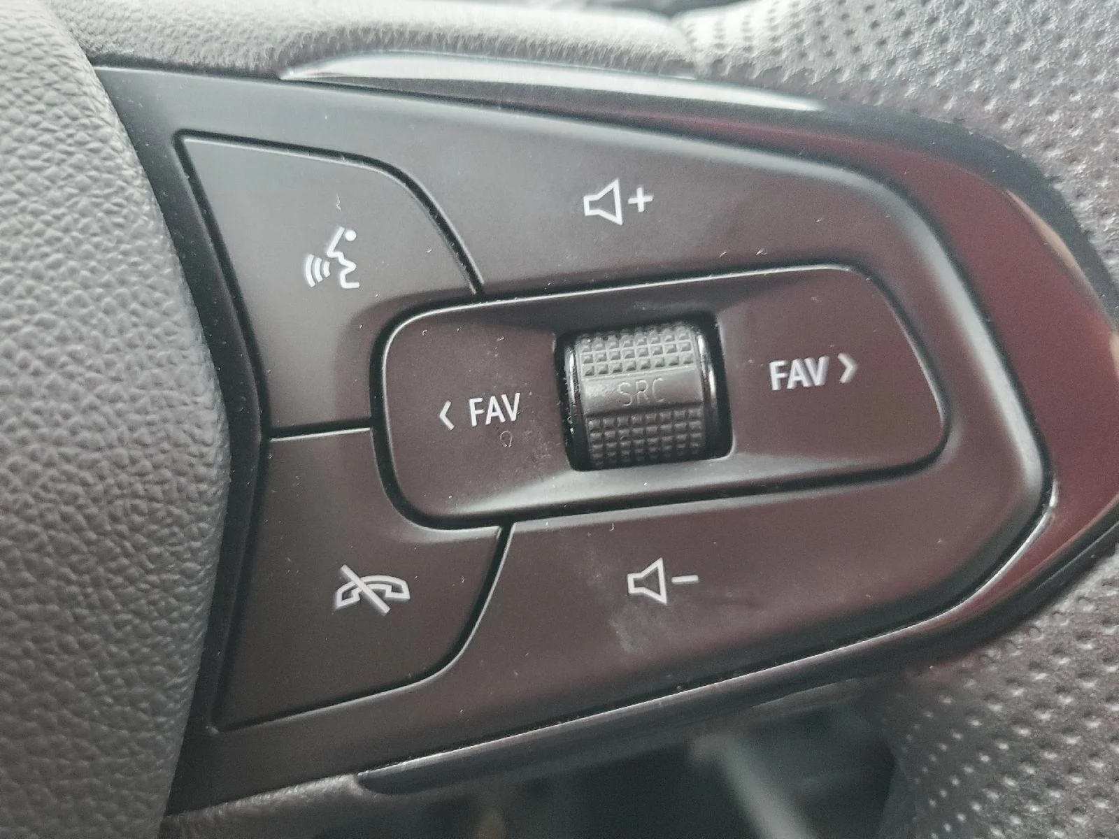 Used 2024 Summit White Chevrolet LS image 10