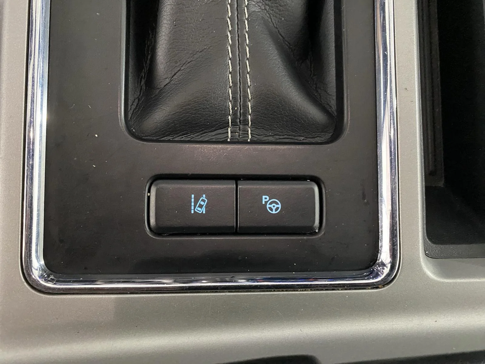 Used 2020 Lead Foot Ford LARIAT image 23