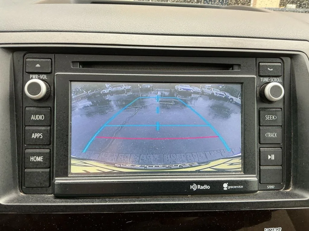 Used 2014 White Toyota SR5 image 18