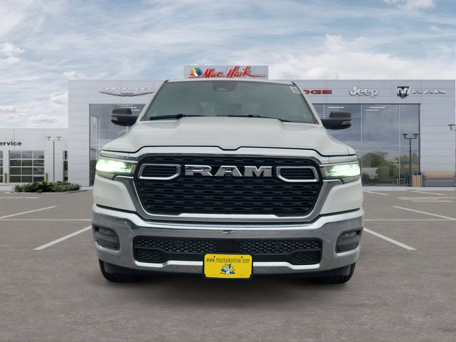 New 2026 Bright White Clear-Coat Exterior Paint RAM Big Horn/Lone Star image 8