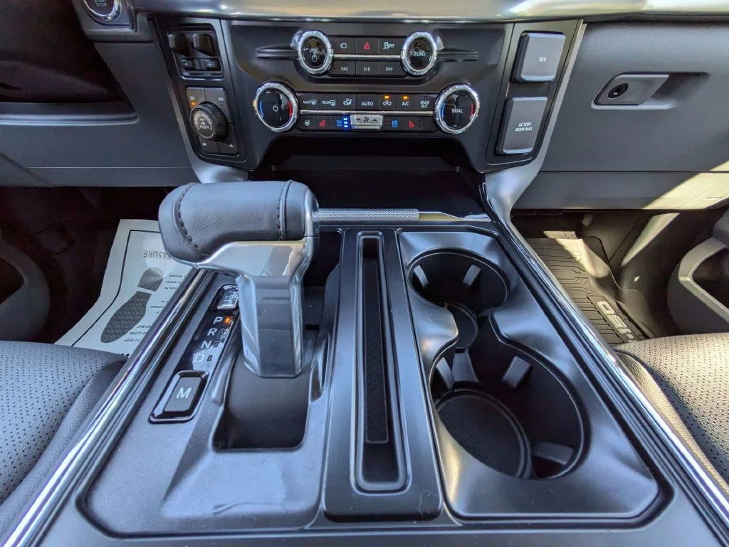 New 2026 Oxford White Ford Lariat image 19