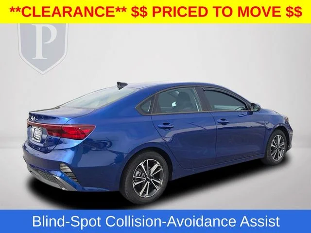 Used 2024 Blue Kia LXS image 6