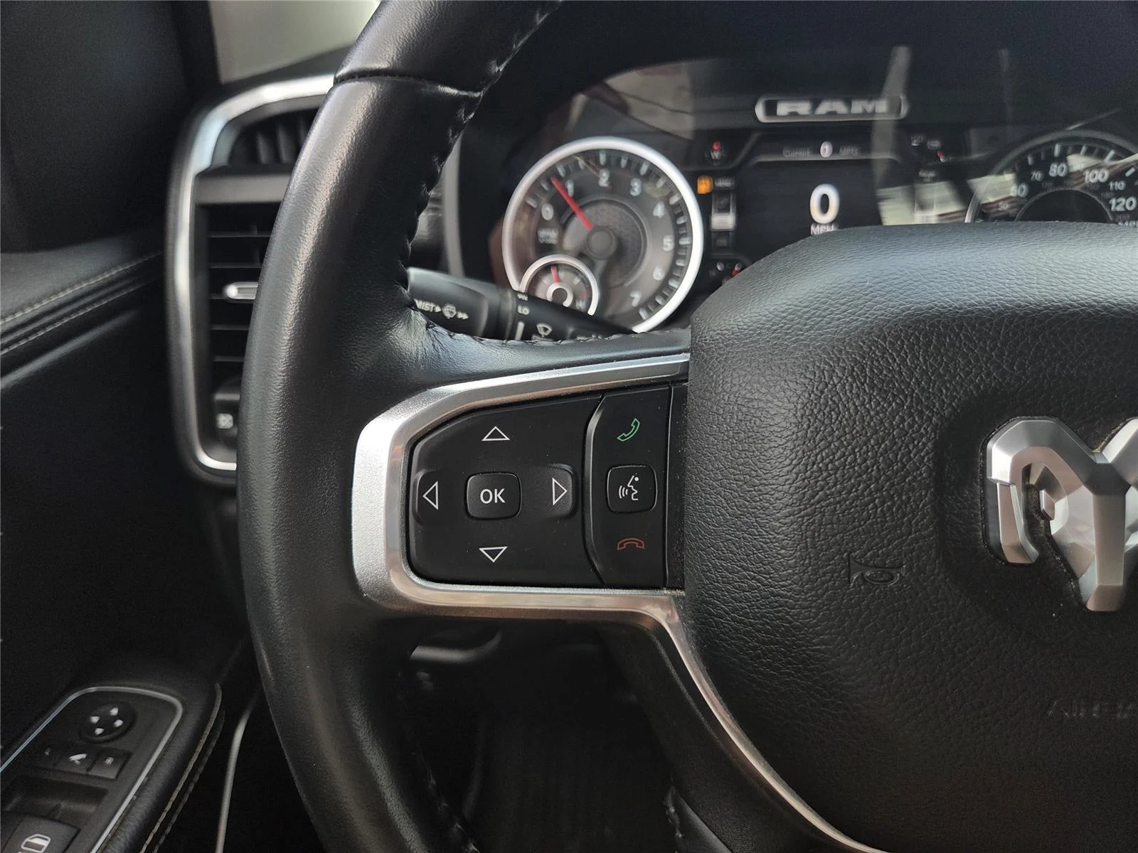 Used 2022 Bright White Clearcoat Ram Laramie image 27