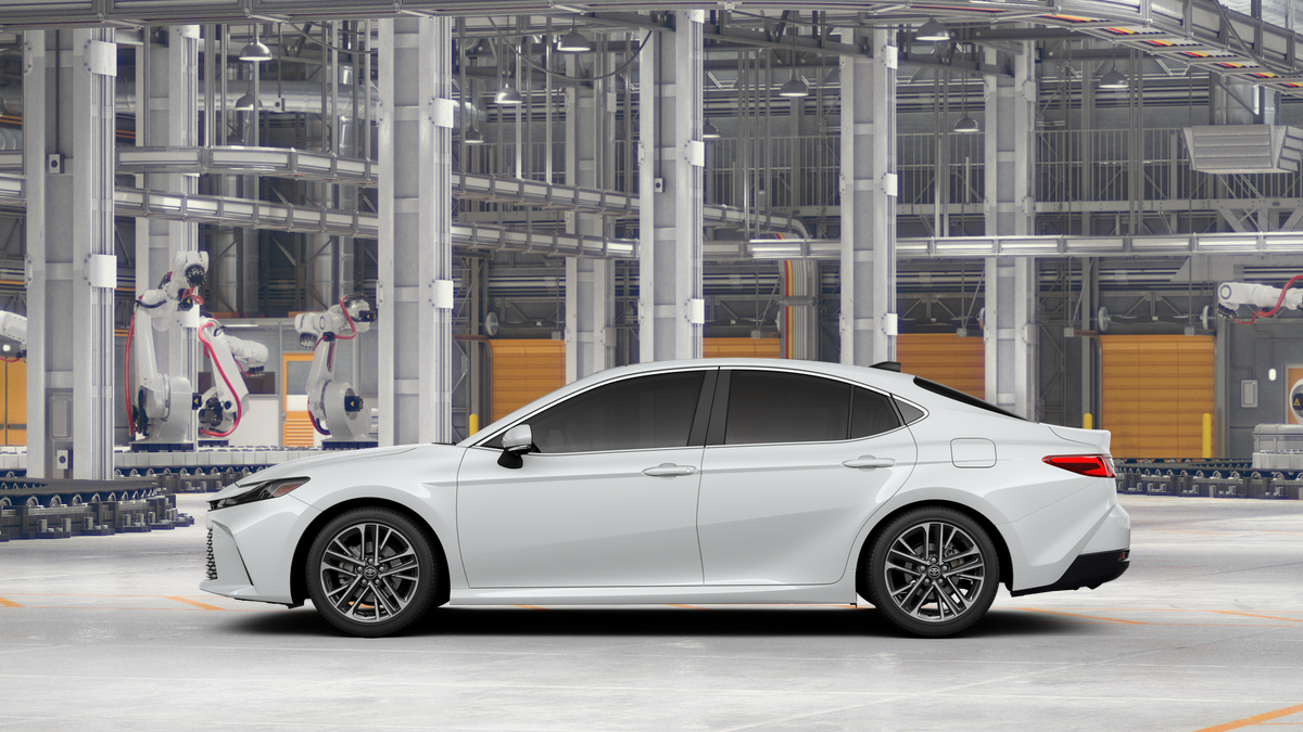 New 2026 Wind Chill Pearl Toyota XLE image 4