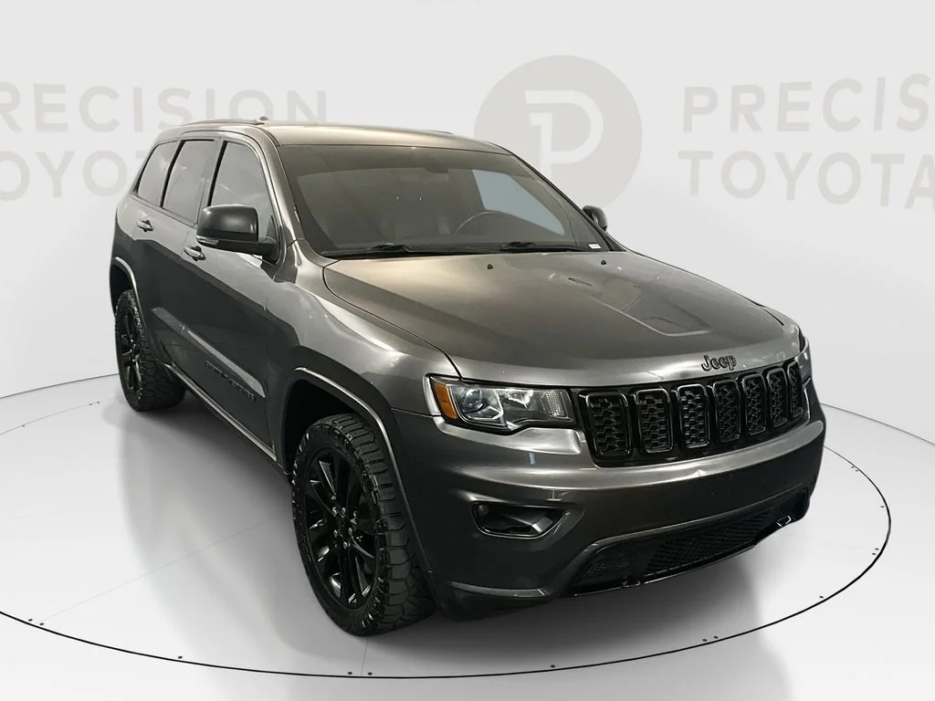 2021 Jeep Grand Cherokee Laredo X's photo