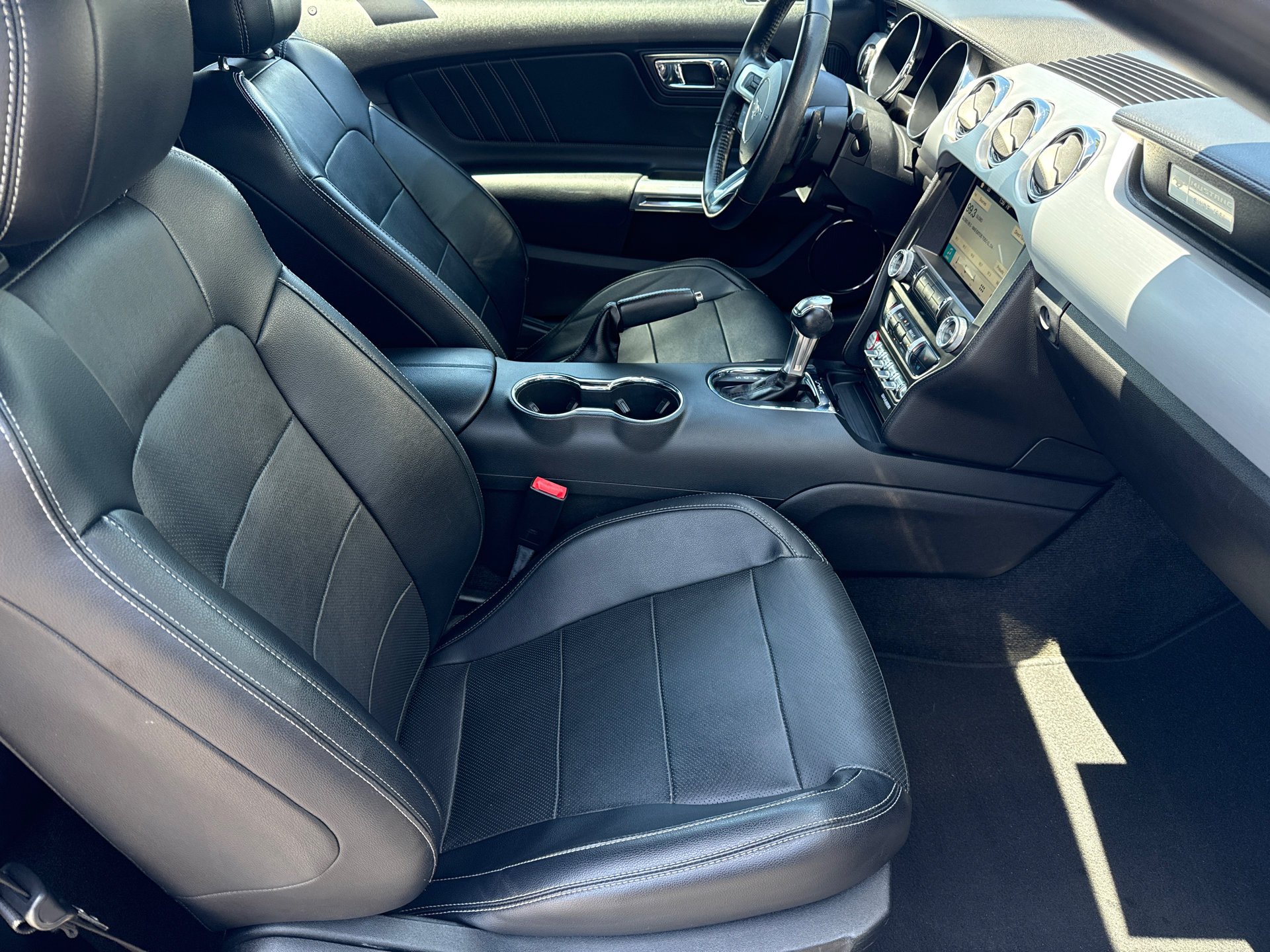 2016 Ford Mustang GT Premium - Photo 15