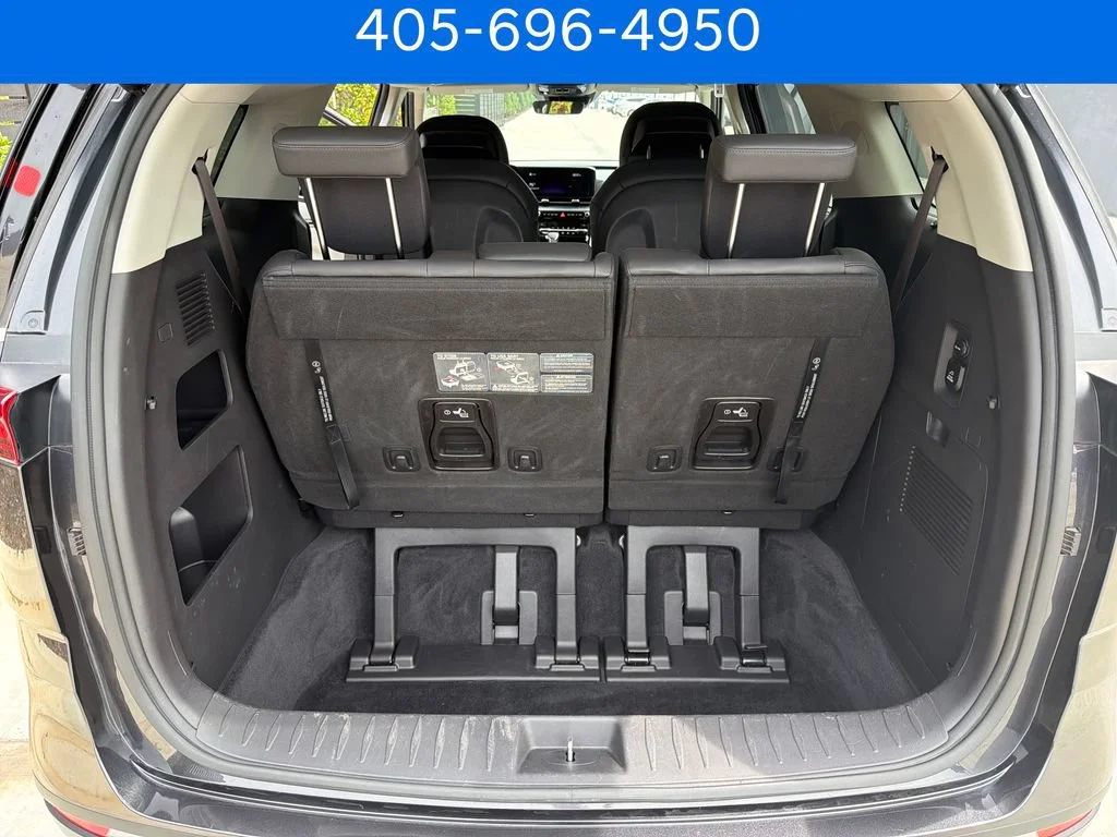 Pre-Owned 2022 Kia Carnival SX Prestige