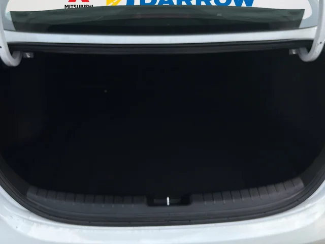 Used 2023 White Kia LXS image 18