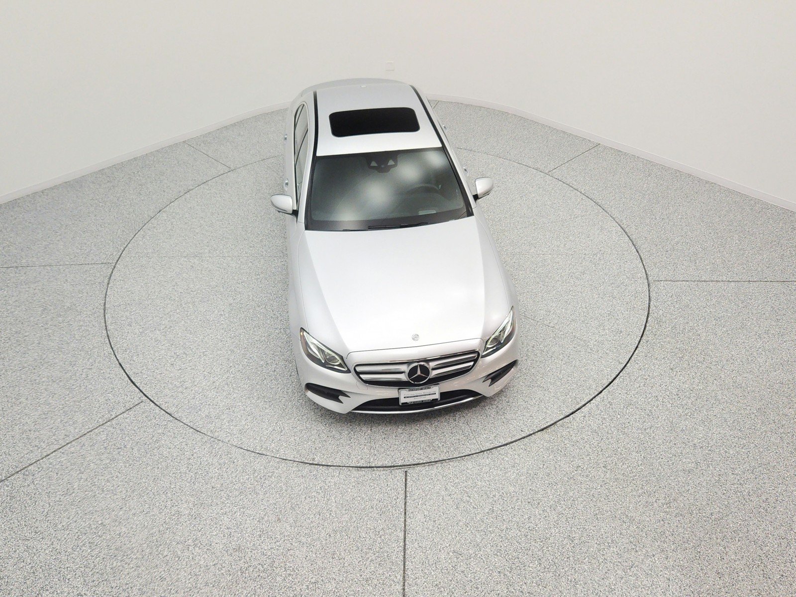 Used 2017 Iridium Silver Metallic Mercedes-Benz E 300 Sport image 10