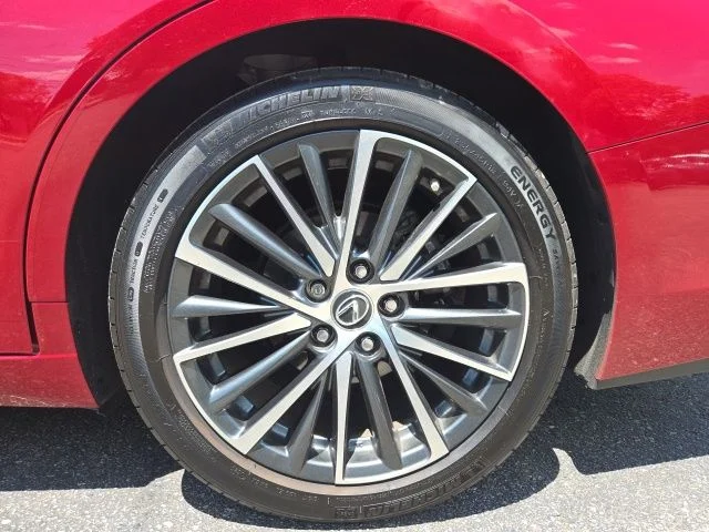 Used 2023 Red Lexus 350 image 4