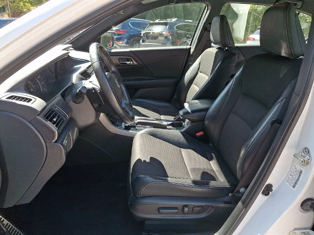 Used 2017 White Honda Sport image 15