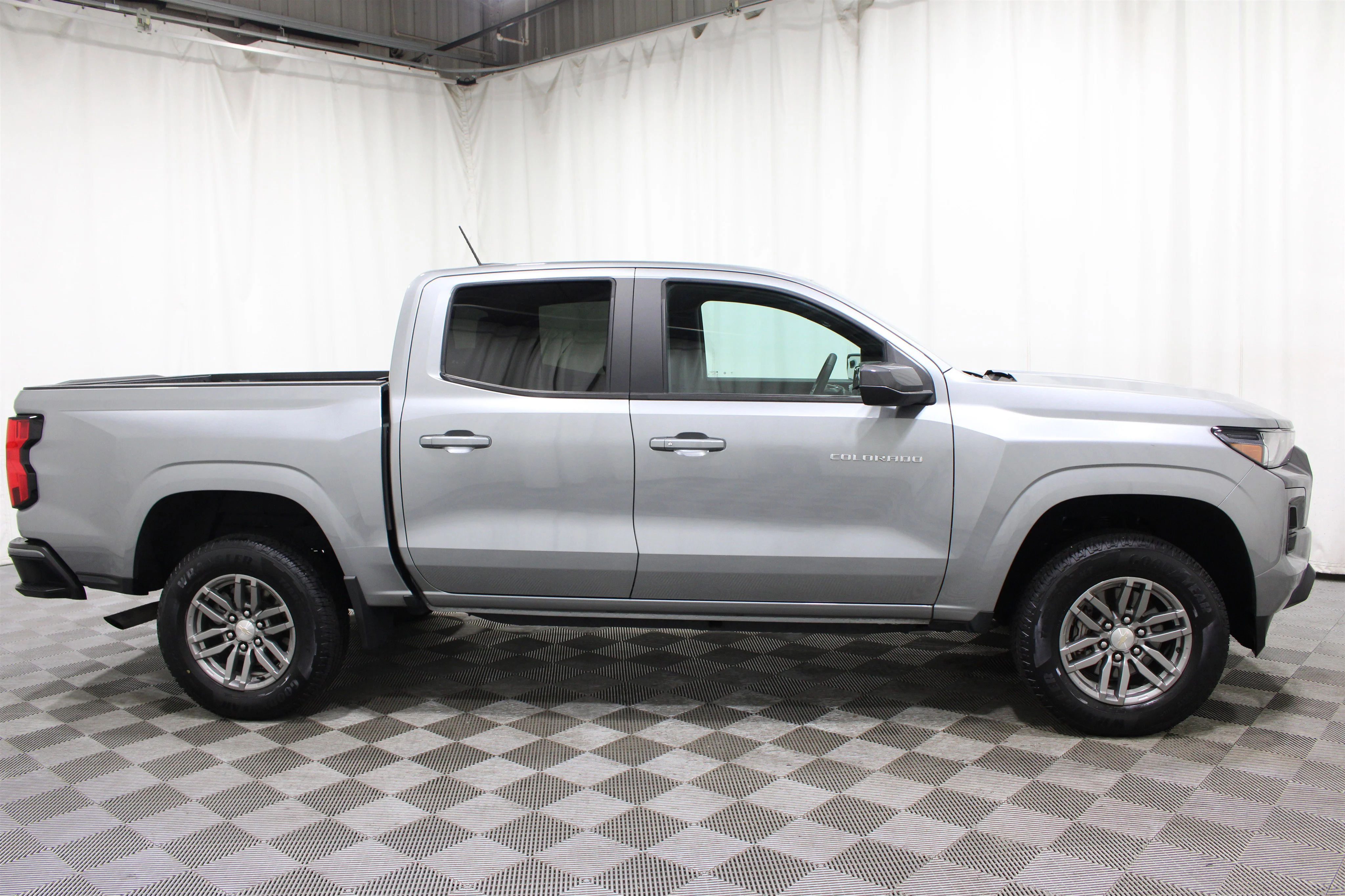 2023 Chevrolet Colorado LT - Photo 26