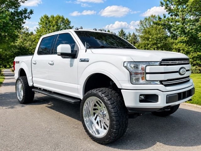 Used 2020 Oxford White Ford Lariat image 1