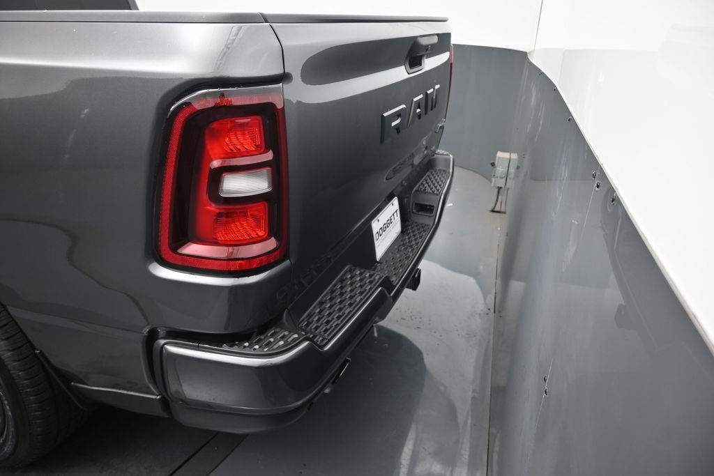 New 2026 Granite Crystal Metallic Clear-Coat Exterior Paint RAM Express image 10