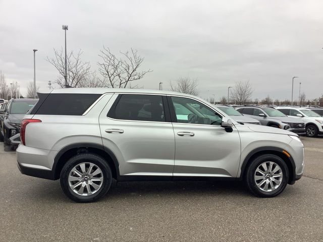 2023 Hyundai Palisade SE - Photo 4