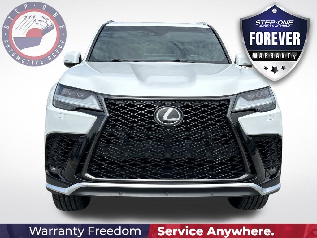 Used 2023 White Lexus 600 F SPORT image 10