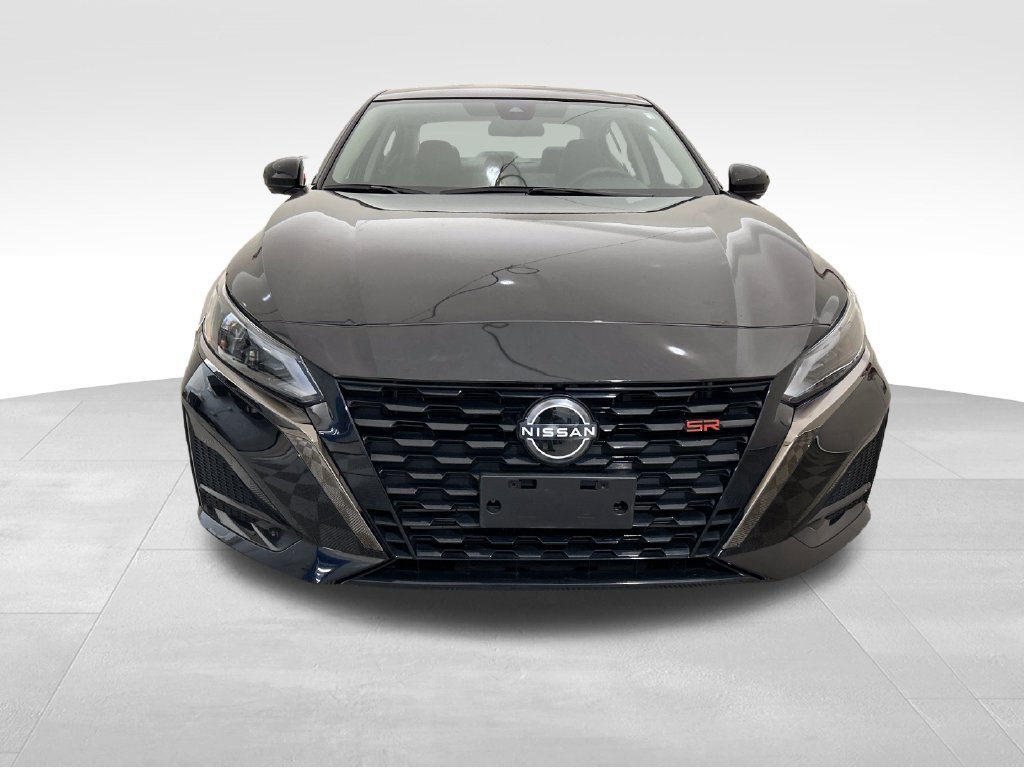 Used 2023 Black Nissan 2.0 SR image 8
