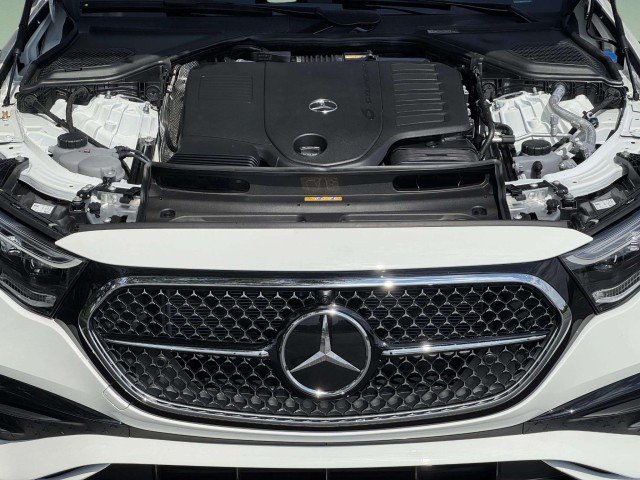New 2027 WHITE Mercedes-Benz E 450 image 29