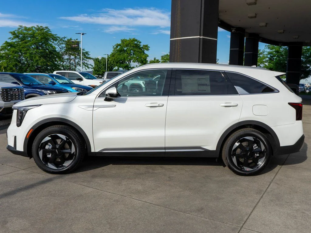 2025 Kia Sorento EX Hybrid - Photo 4