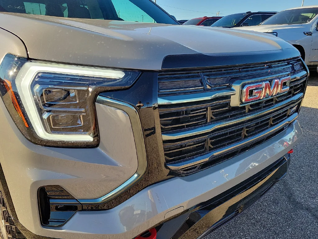 2027 GMC Terrain AT4 - Photo 13