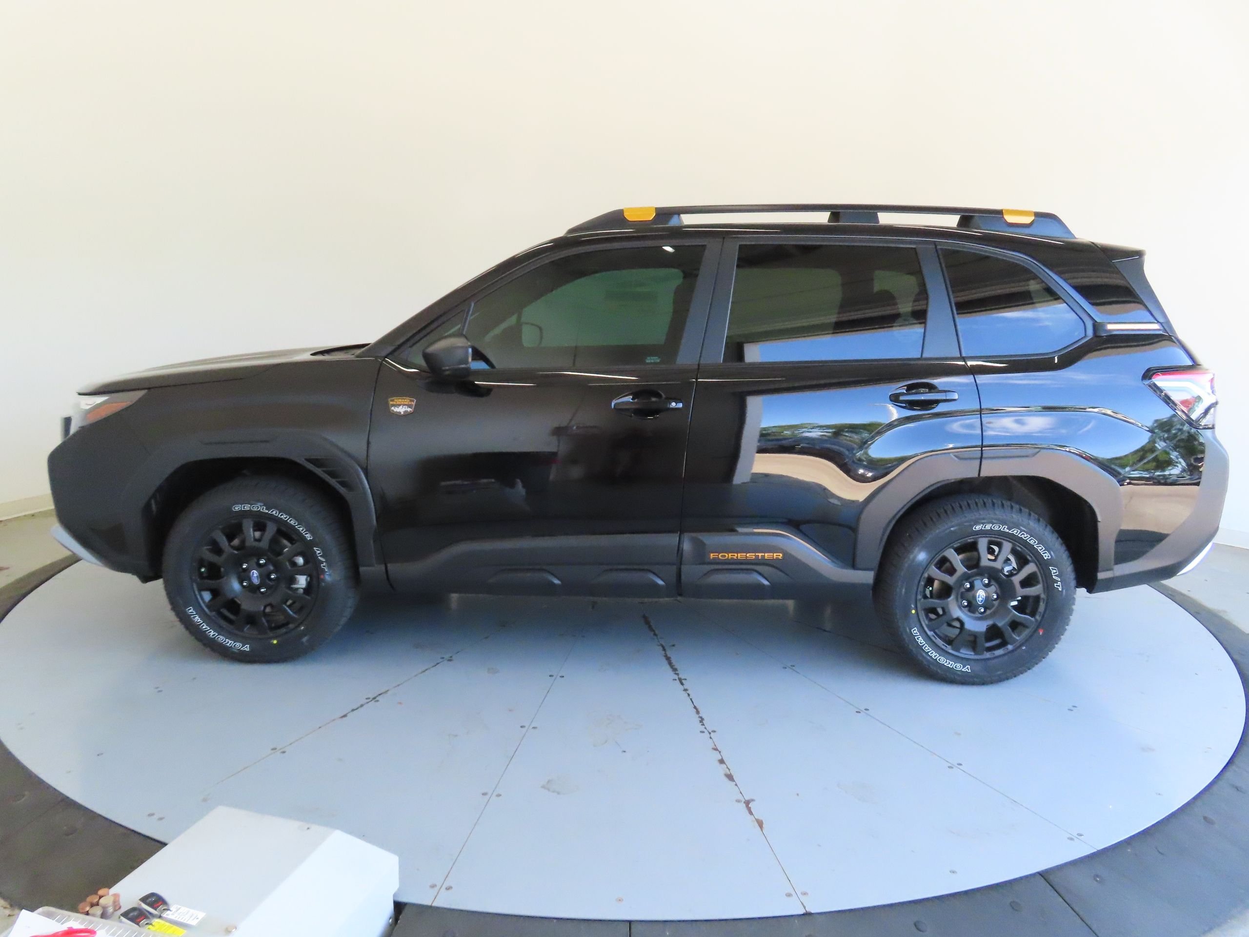 New 2026 CRYSTAL BLACK SILICA Subaru Wilderness image 7