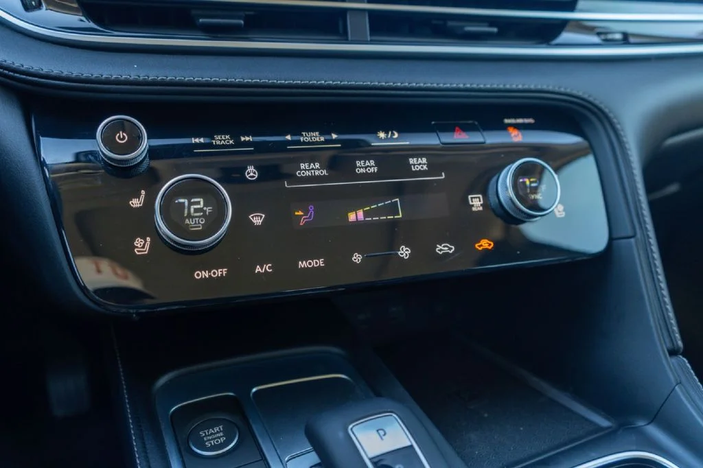2025 INFINITI QX60 LUXE - Photo 16
