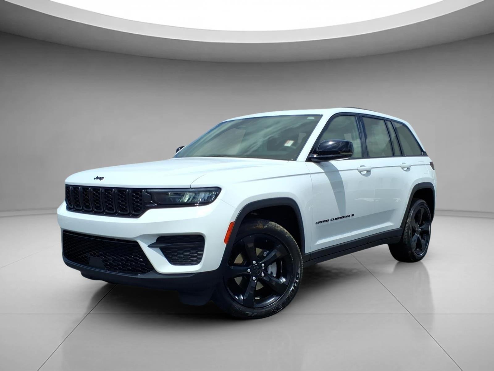 Used 2024 Bright White Clearcoat Jeep Altitude X image 1