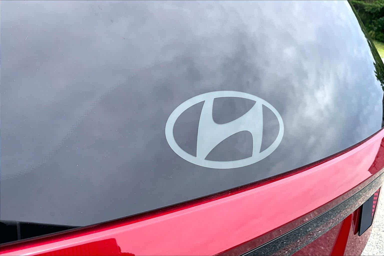 Used 2026 Ultimate Red Hyundai SEL image 31
