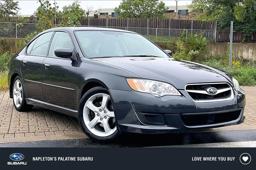 Used 2009 Gray Subaru 2.5i image 1