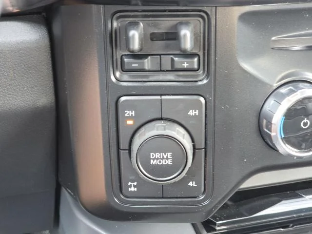 New 2026 Agate Black Metallic Ford F-250® Lariat® image 49