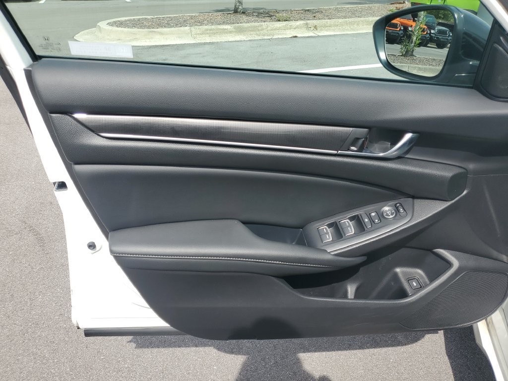 Used 2022 White Honda Sport image 10