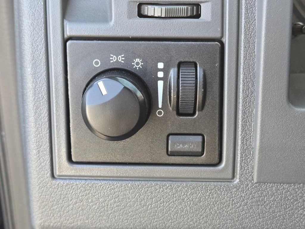 Used 2006 Patriot Blue Pear Dodge ST image 18