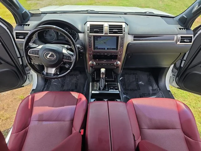 Used 2021  Lexus 460 image 10