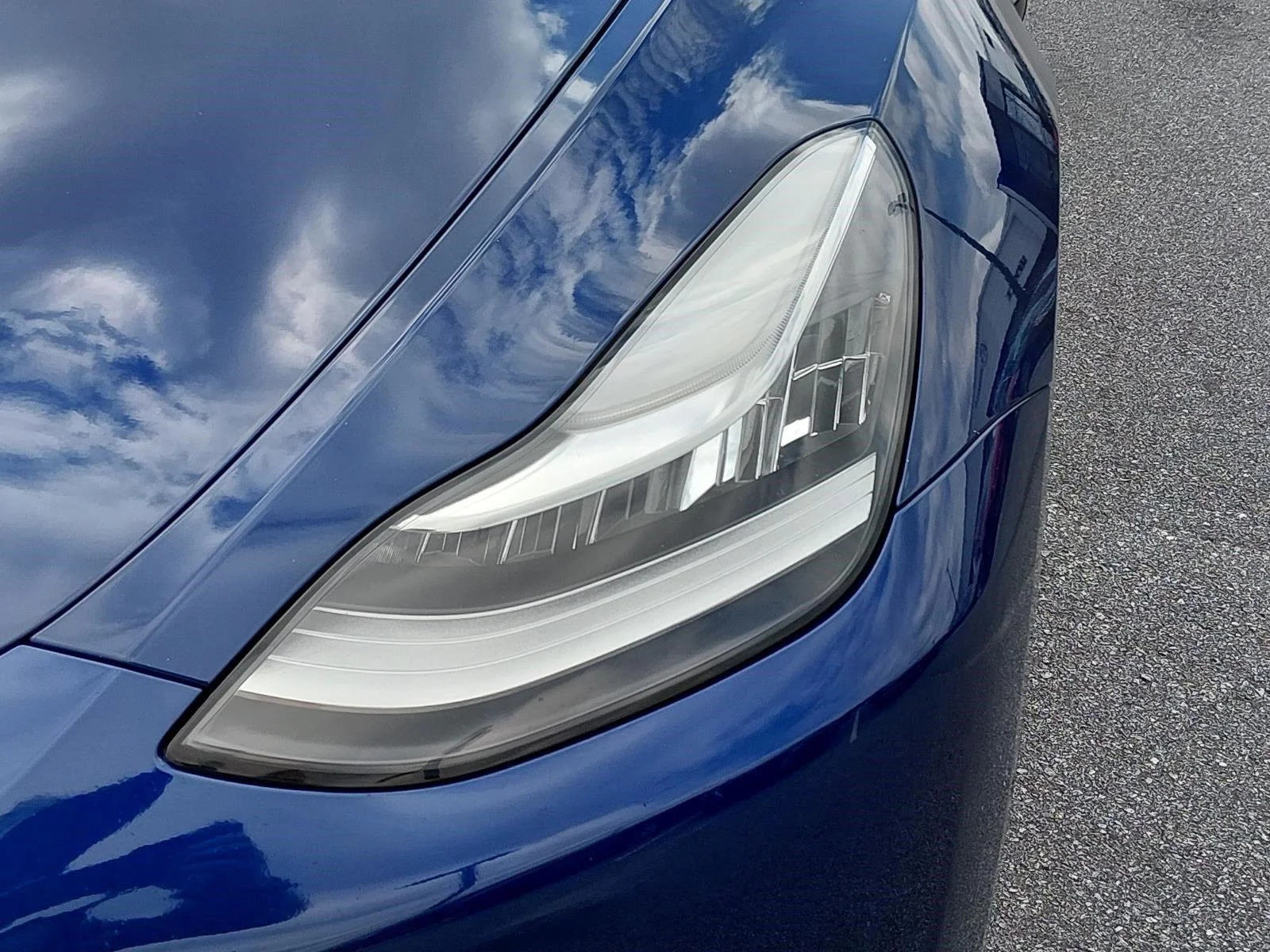 Used 2021  Tesla Long Range image 10