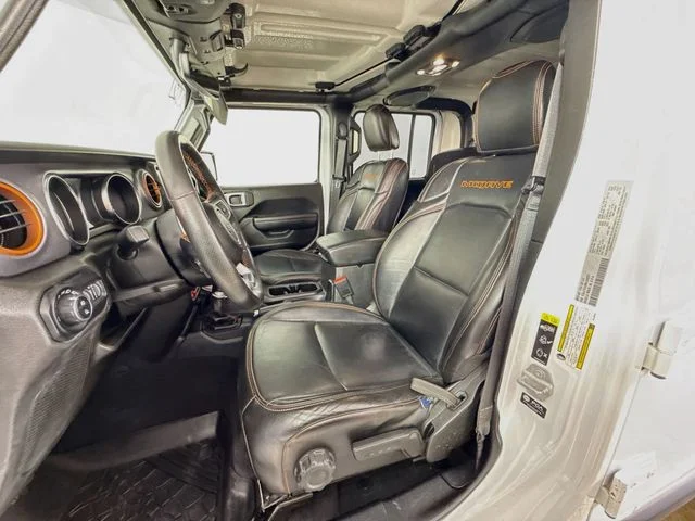 Used 2021 White Jeep Mojave image 21